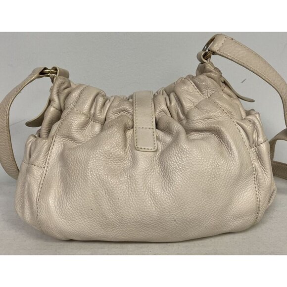 Michael Kors Cream Leather Drawstring Shoulder Bag With Gold Accents - Picture 4 of 14